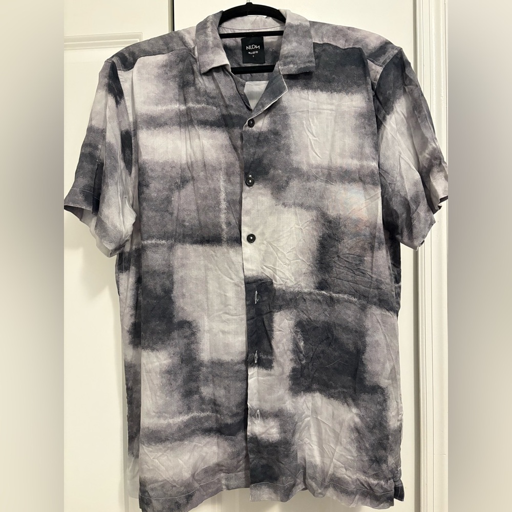 Men's Black and Gray Short Sleeve Shirt
